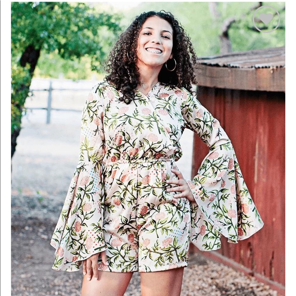 Peyton Bré Bell Sleeve Romper- Cream & Floral